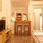 Appartement Cozyta, With Terrace In The Heart Of *